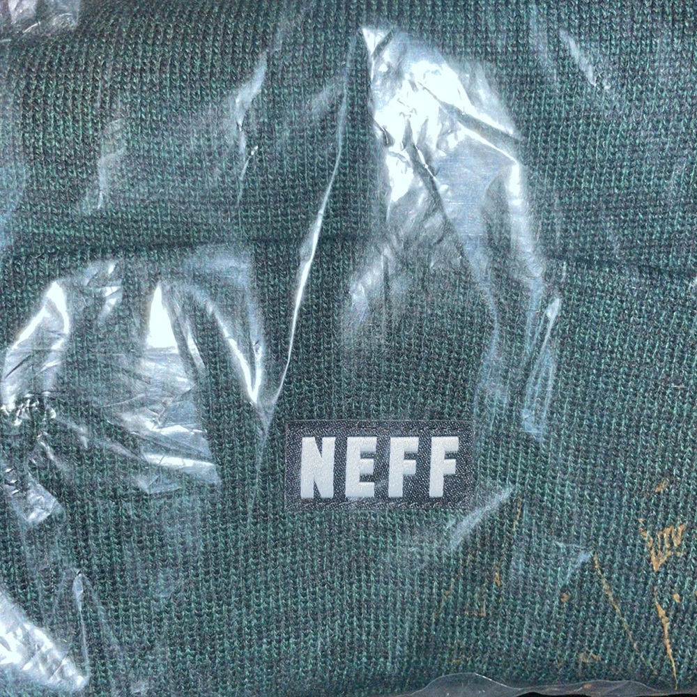 NEFF BEANIE - Picture 4 of 4